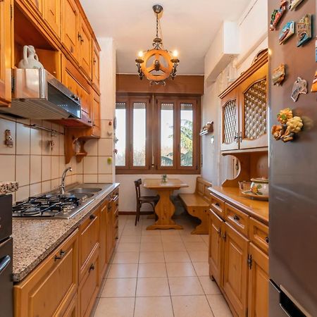 I Host Apartment - Ande 12 Милано Екстериор снимка