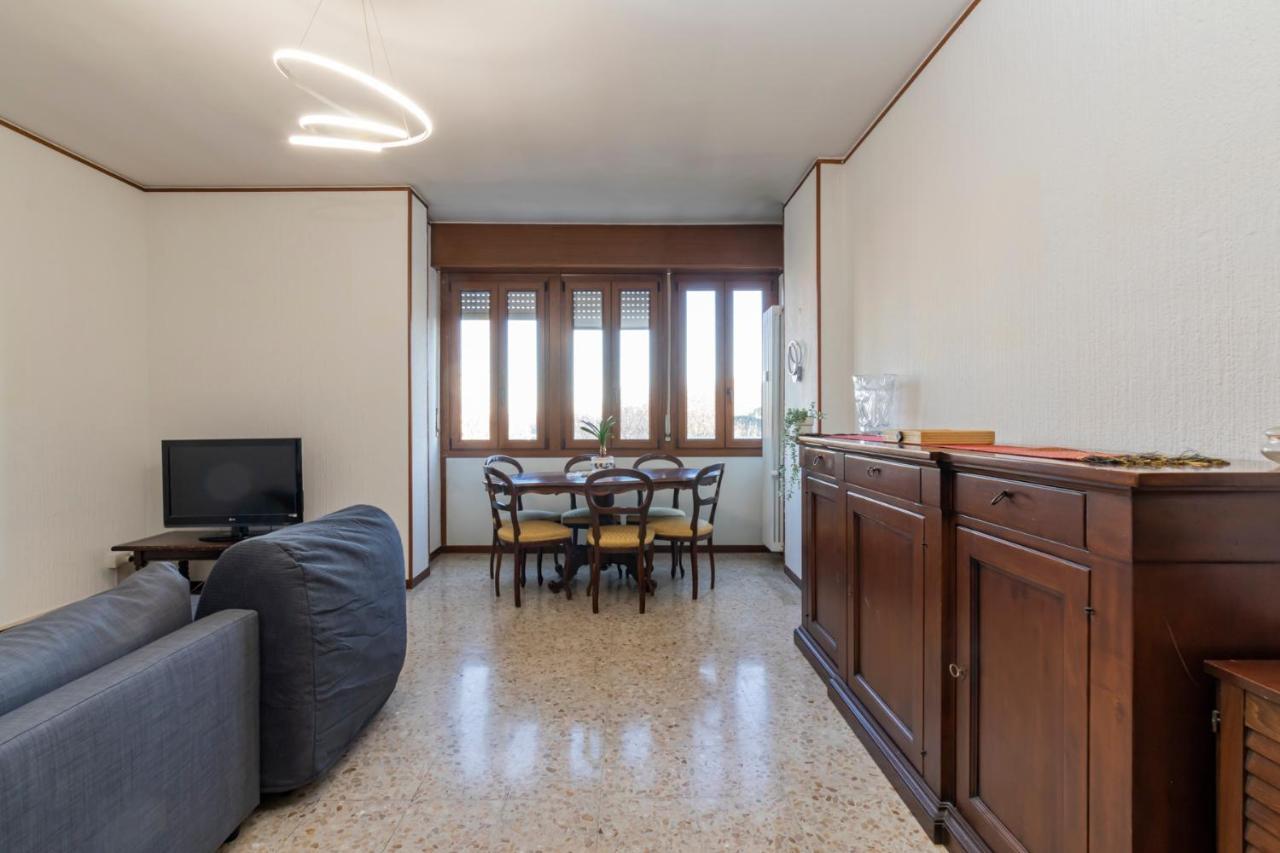 I Host Apartment - Ande 12 Милано Екстериор снимка