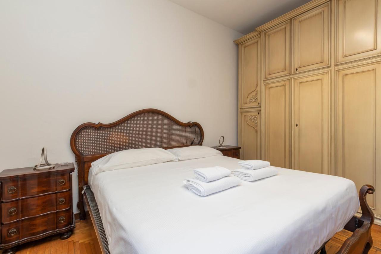 I Host Apartment - Ande 12 Милано Екстериор снимка